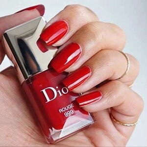 Dior 999 nail polish travel size